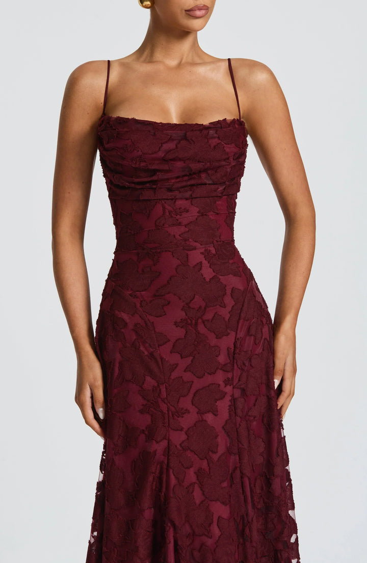Women's Elegant Maxi Dress – Figure-Flattering and Versatile