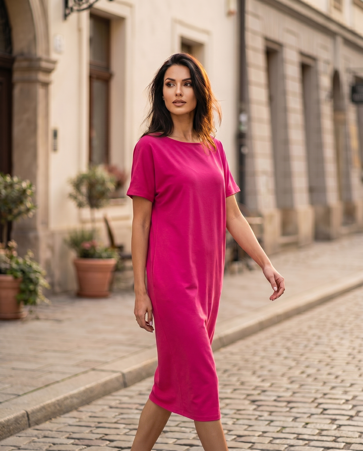 Melissa relaxed stretch dress in fuchsia, sunlit street