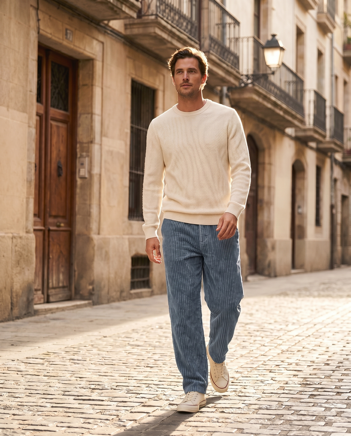 Monaco corduroy trousers in blue, street