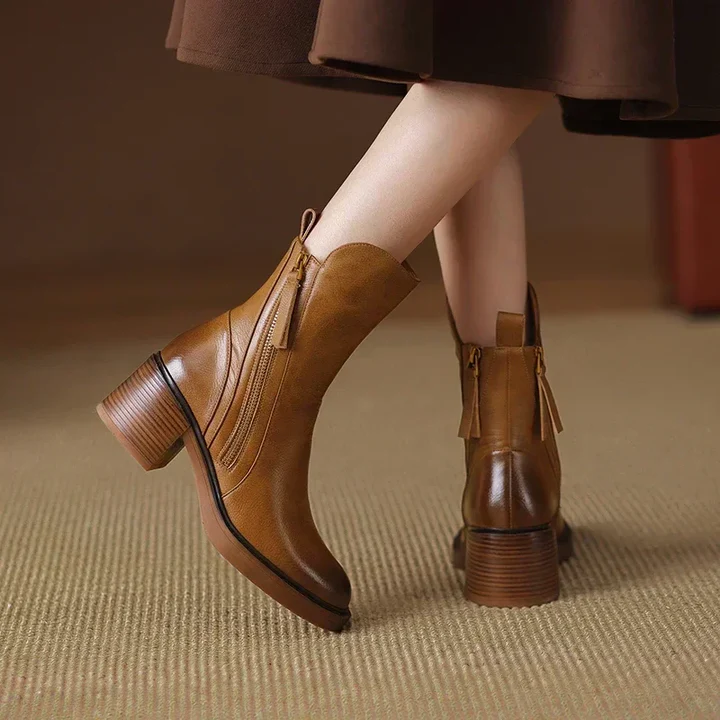 Women's Vallin Leather Boots - Sleek Everyday Western Style
