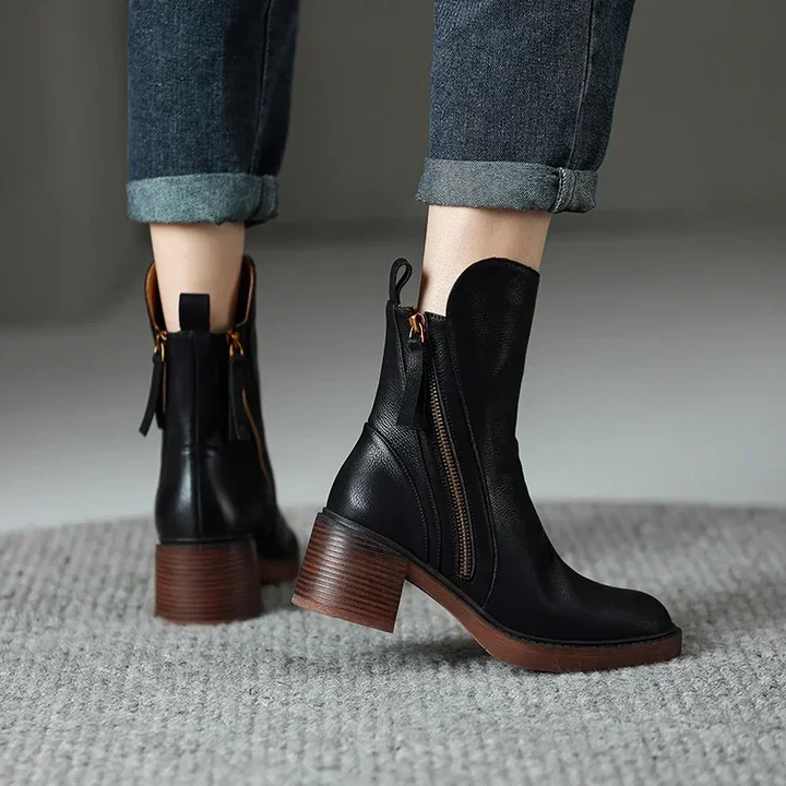 Women's Vallin Leather Boots - Sleek Everyday Western Style