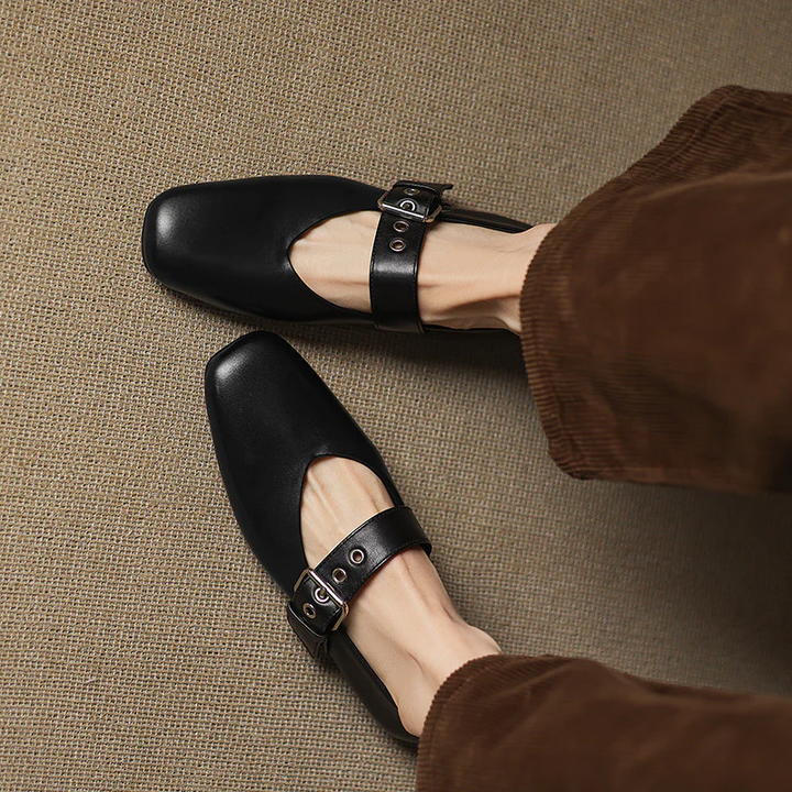 Women's Leather Mules - Smooth Leather, Sculpted Buckle