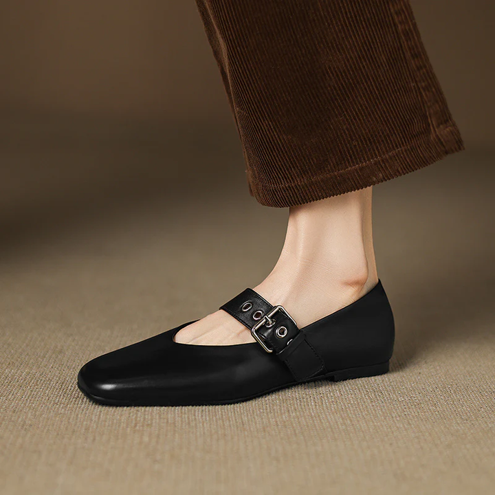 Women's Leather Mules - Smooth Leather, Sculpted Buckle
