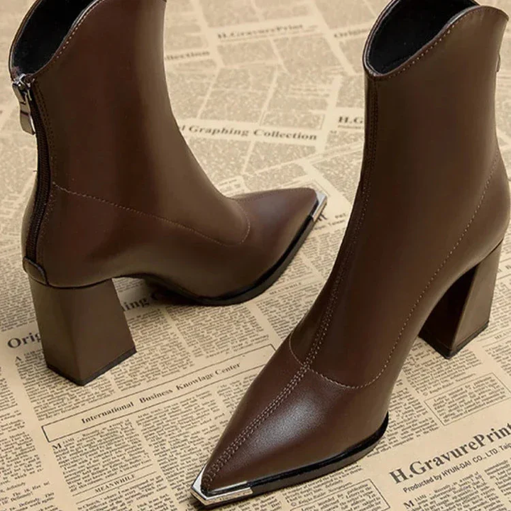 Women's Montrose Chrome Tip Chelsea Boots - Sleek Everyday Style