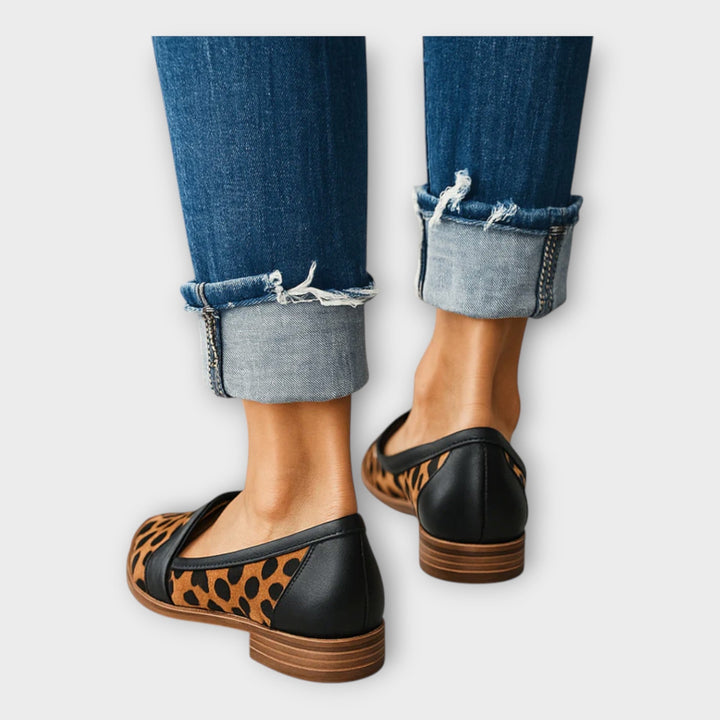 Women's Elegant Loafers with Modern Line - Versatile Everyday Style