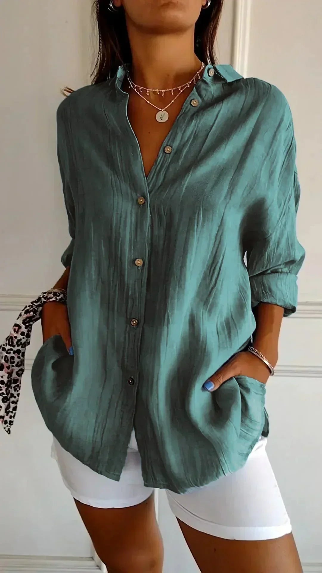 Women's Classic Blouse - Timeless Elegance for Every Day