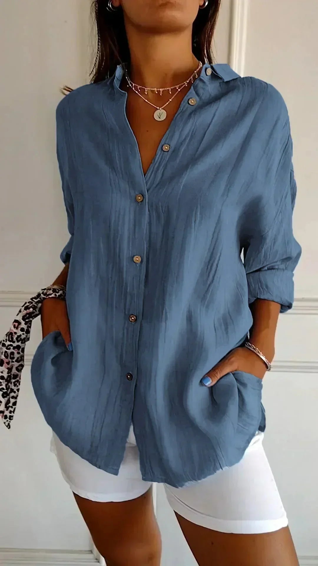 Women's Classic Blouse - Timeless Elegance for Every Day