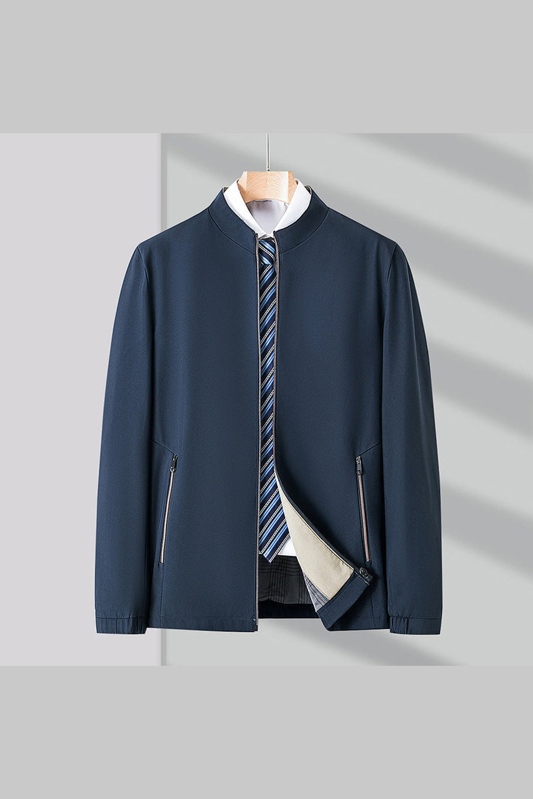 Men's Lightweight Casual Jacket – Tailored Fit with Zip Pockets