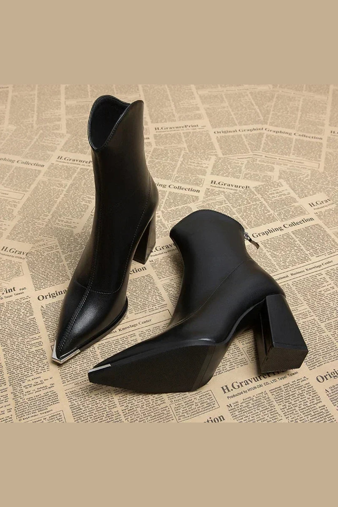Women's Pointed Chelsea Boots with Block Heel – Smart Comfort