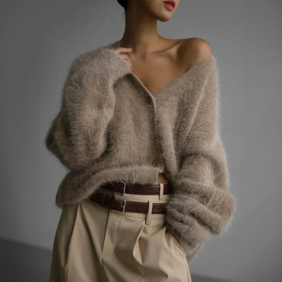 Women's Oversized Knit Cardigan – V-Neck Button-Front Layer