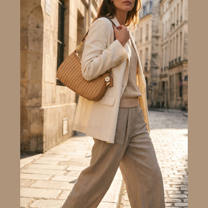 Teri purse street lifestyle