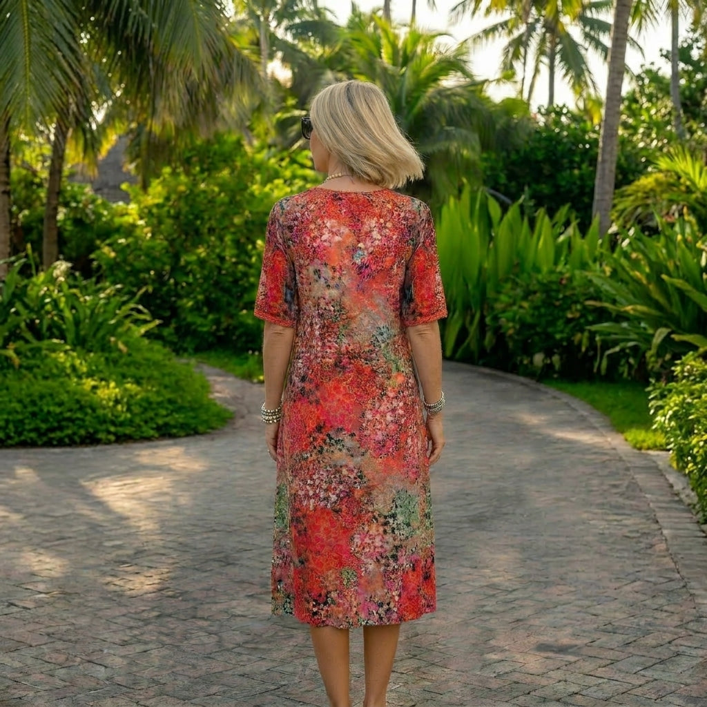 Women's Sculpted Waist Dress - Flowing Silhouette for a Flattering