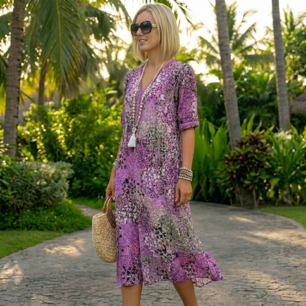 Women's Sculpted Waist Dress - Flowing Silhouette for a Flattering