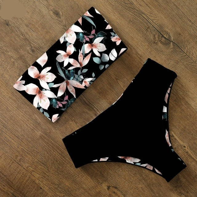 Women's High-Waisted Bandeau Bikini - Effortless Beach Style