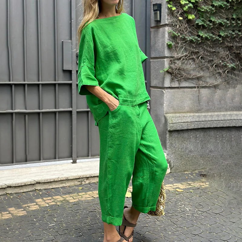 Women's Savannah Laidback Grace Two-Piece Set - Effortless Elegance