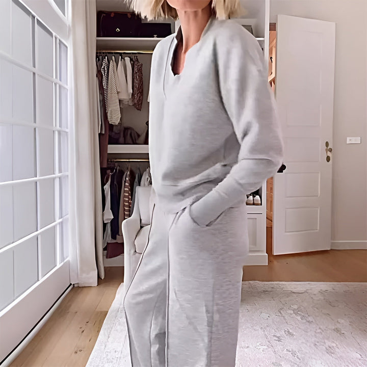 Women's Comfortable Two-Piece Tracksuit - Casual Lounge Set