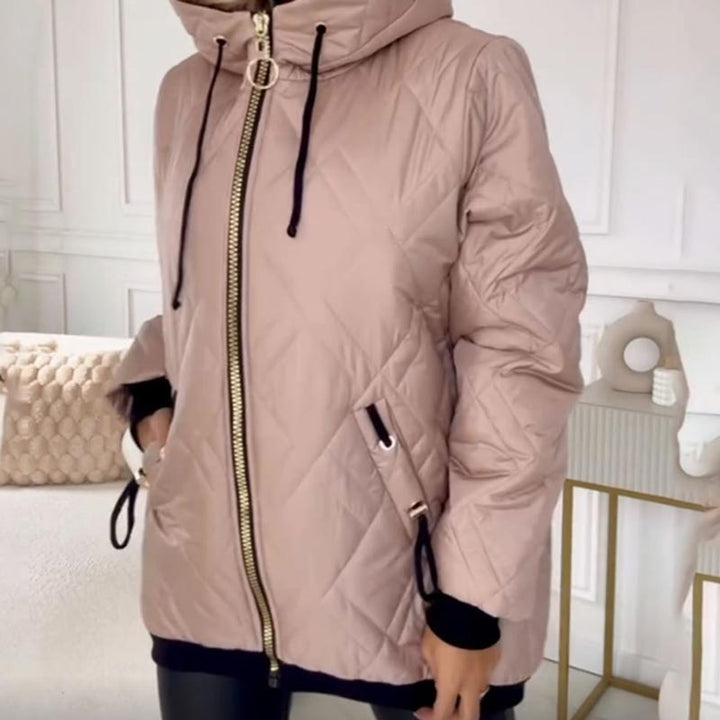 Women's Diamond Quilted Hooded Jacket - Chic Cold-Weather Style