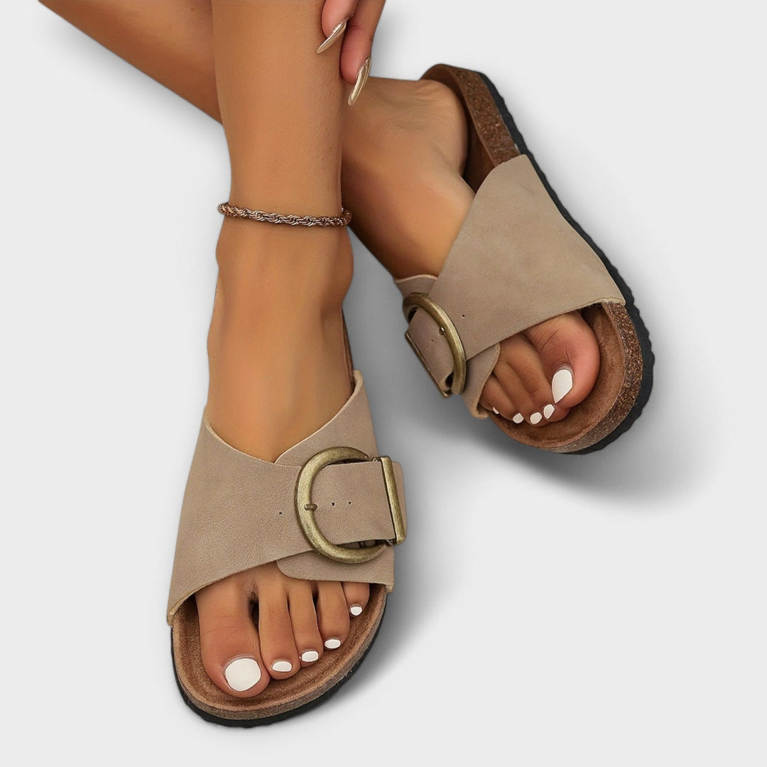Women's Bold Buckle Sandals - Comfort for Everyday Strolls