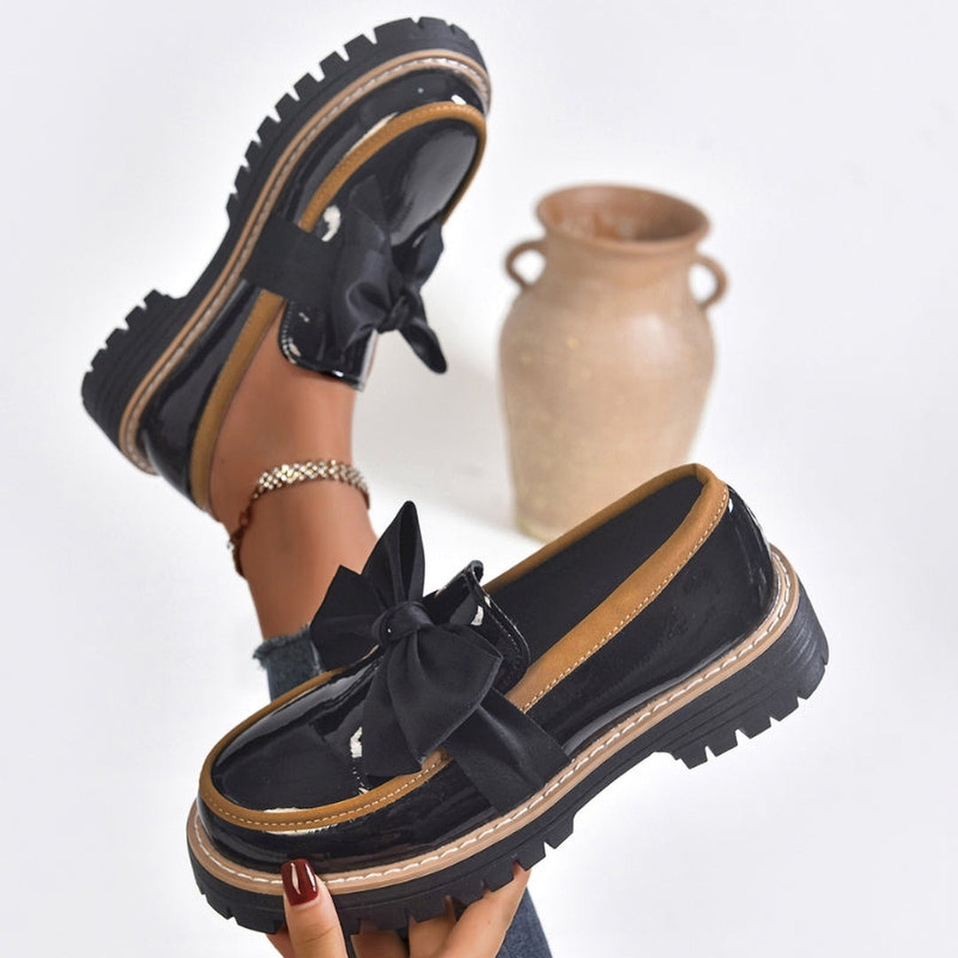 Women's Patent Leather Bow Loafers – Chunky Platform Sole – Black