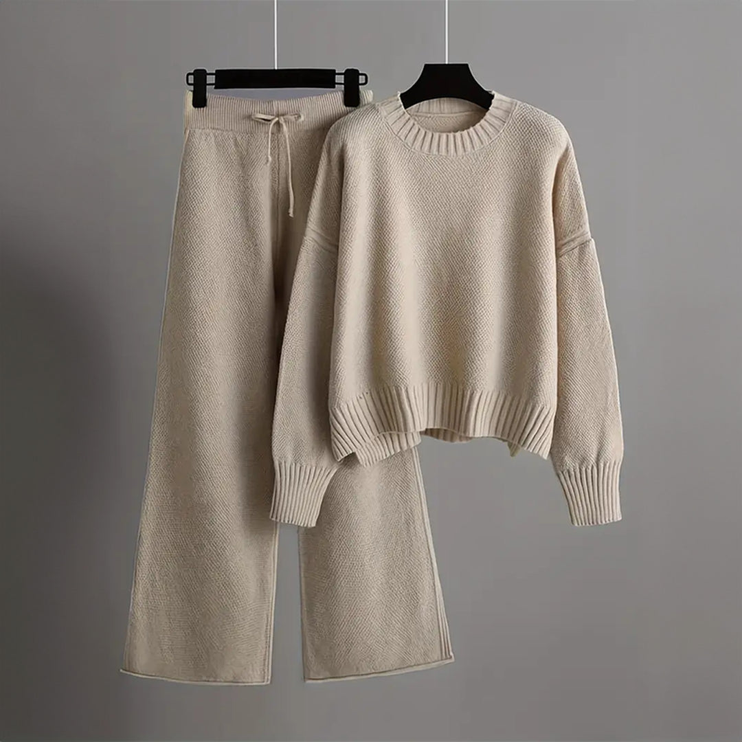 Women's Soft Knit Loungewear Set – Relaxed Jumper & Wide-Leg Trousers – Beige
