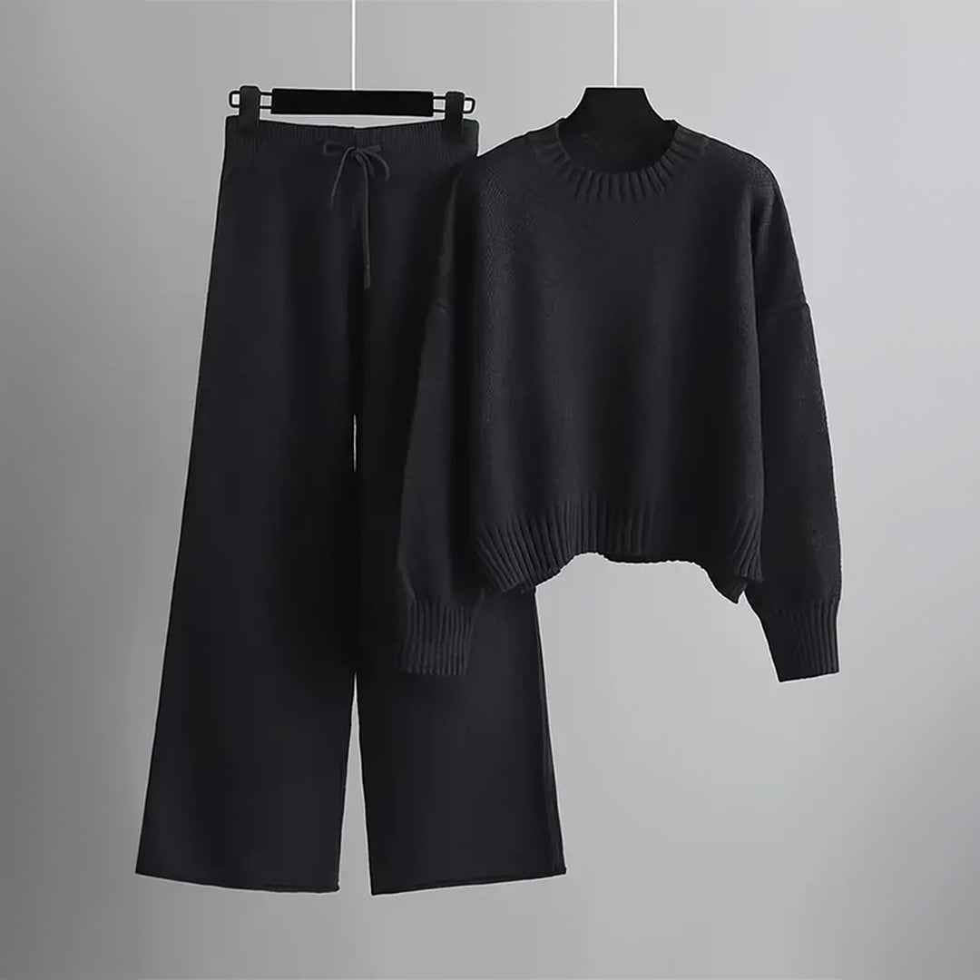 Women's Soft Knit Loungewear Set – Relaxed Jumper & Wide-Leg Trousers – Black