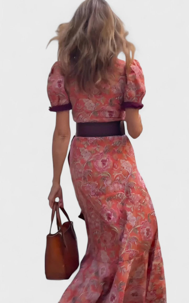 Women's Elegant Maxi Dress - Flowing Silhouette for Timeless Beauty