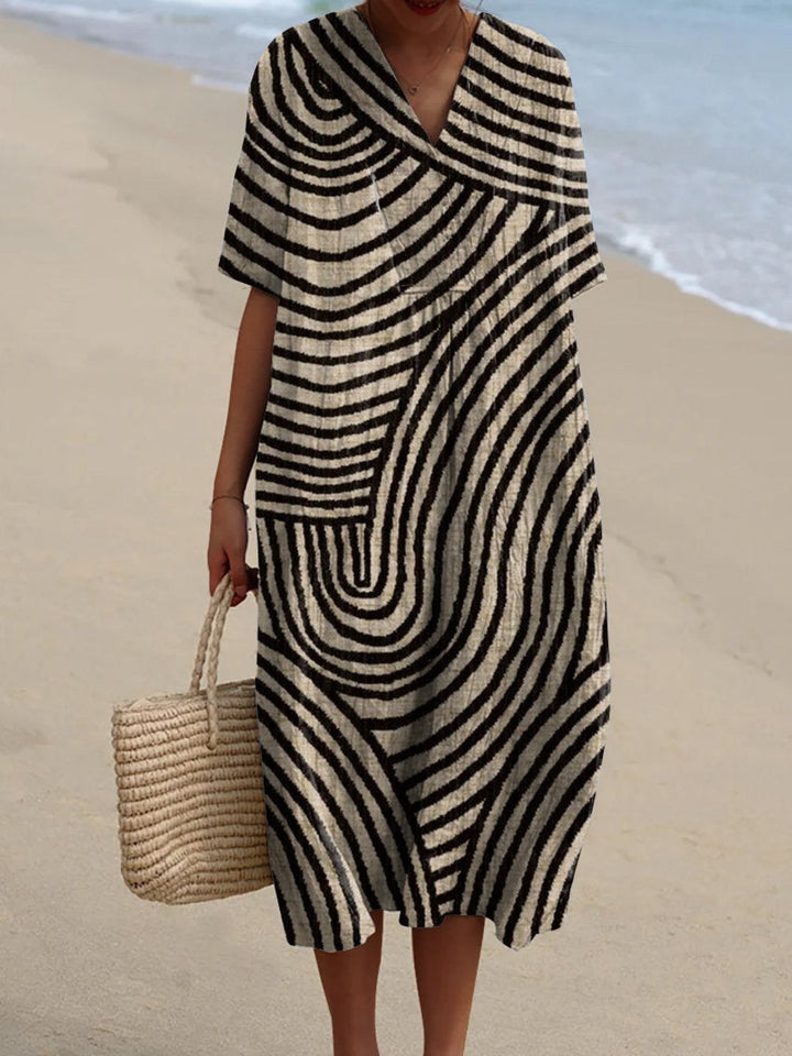 Women's Graphic Print Loose Fit Dress - Modern & Timeless
